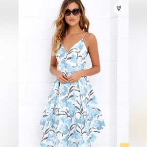 Lulu Keepsake Heart Strong Light Blue Floral Print Midi Dress